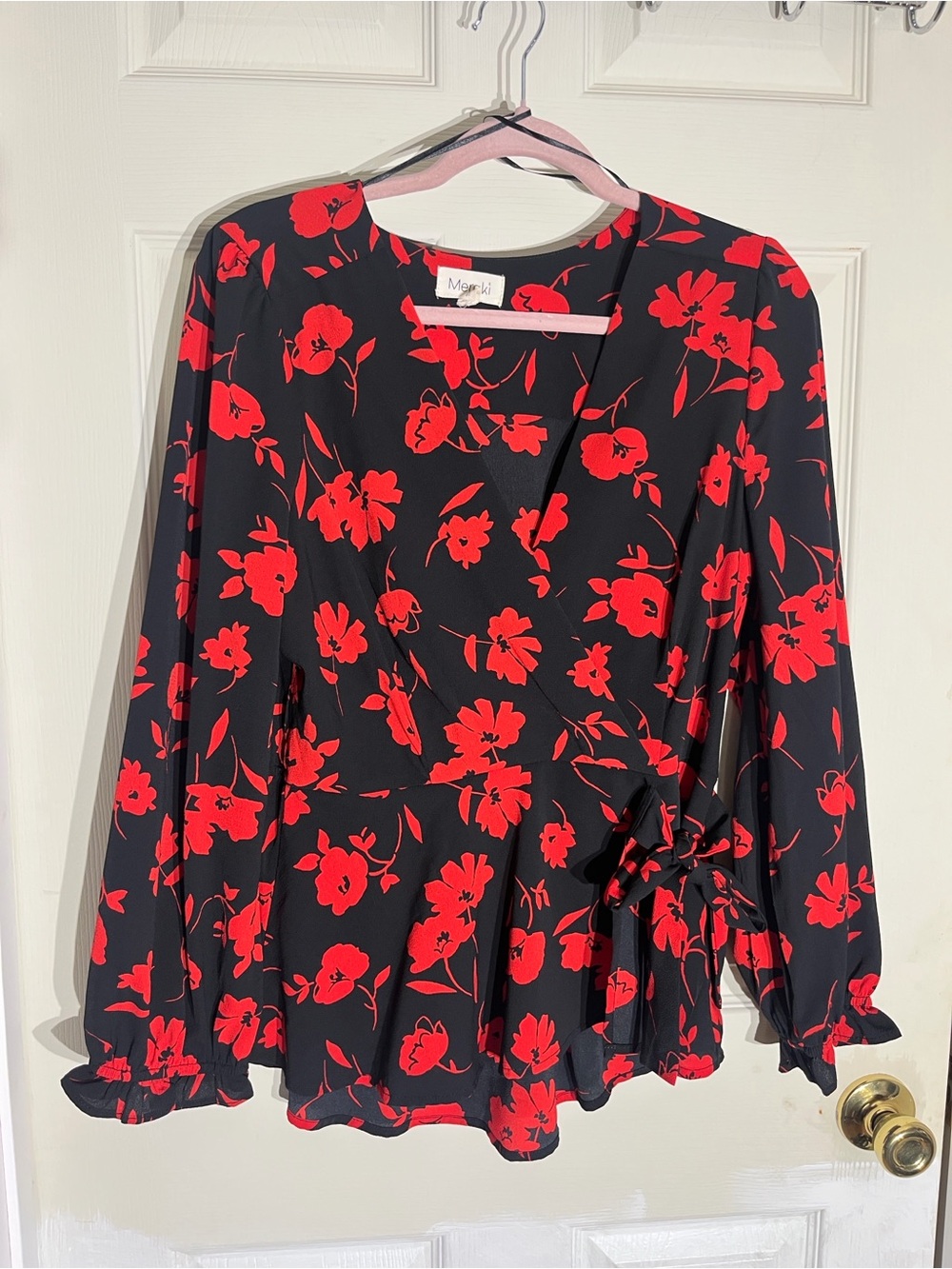 Meraki Top Large Black Red Floral Faux Wrap Shirt elastic career work Blouse